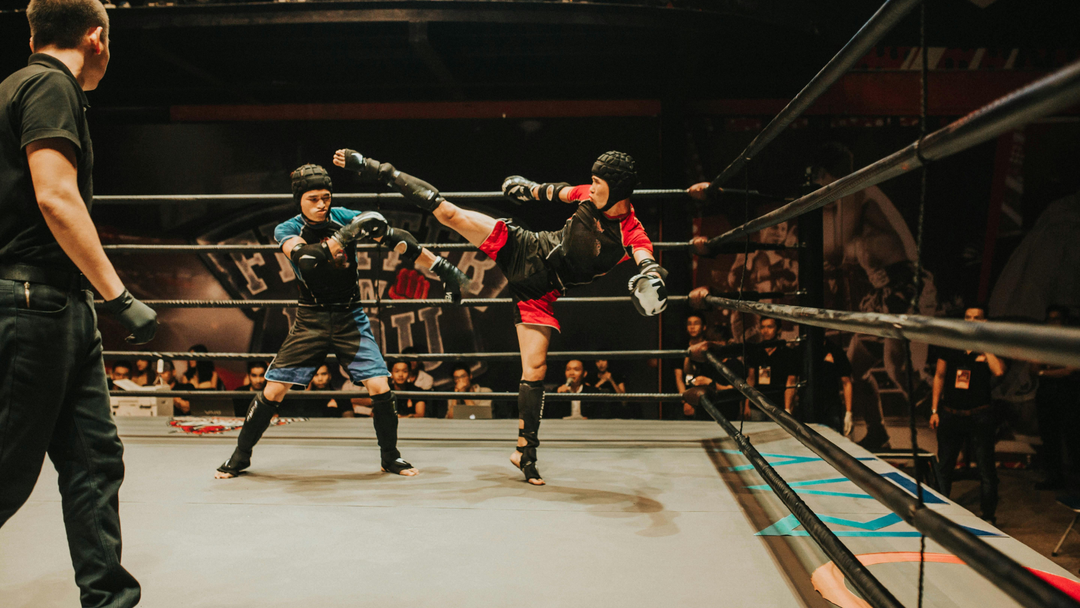 Kickboxing for Beginners: Master the Fundamentals and Train Like a Pro